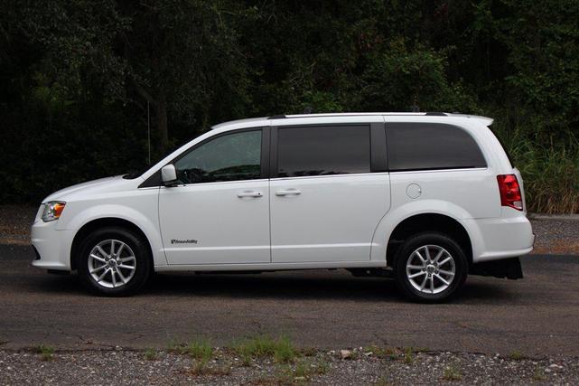 Photo of 2020 White Dodge Grand Caravan