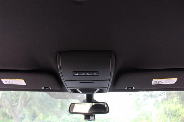 Photo of 2020 White Dodge Grand Caravan