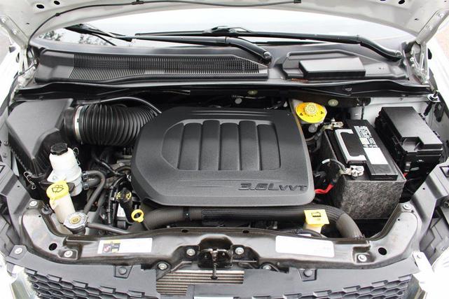 Photo of 2020 White Dodge Grand Caravan