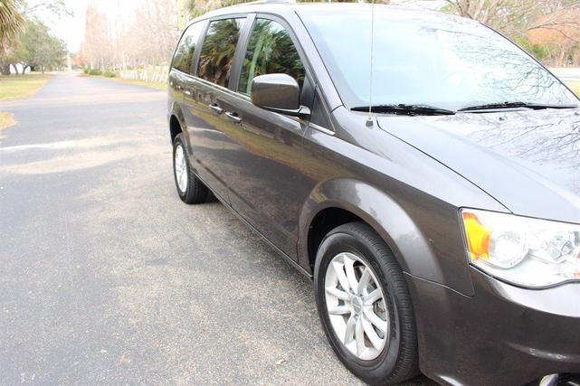 Photo of 2019 Gray Dodge Grand Caravan