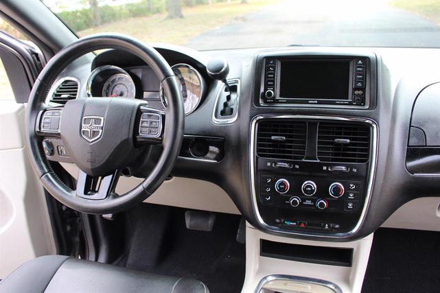Photo of 2019 Gray Dodge Grand Caravan