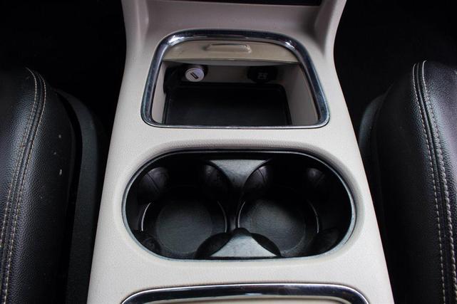 Photo of 2019 Gray Dodge Grand Caravan