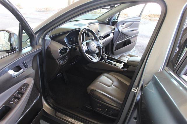Photo of 2019 Gray Hyundai SANTA FE