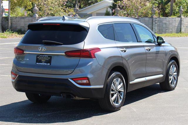 Photo of 2019 Gray Hyundai SANTA FE