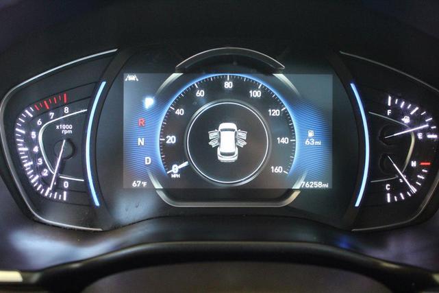 Photo of 2019 Gray Hyundai SANTA FE