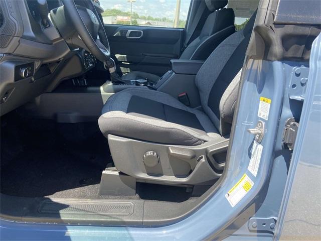 Photo of 2025 Azure Blue Ford Bronco
