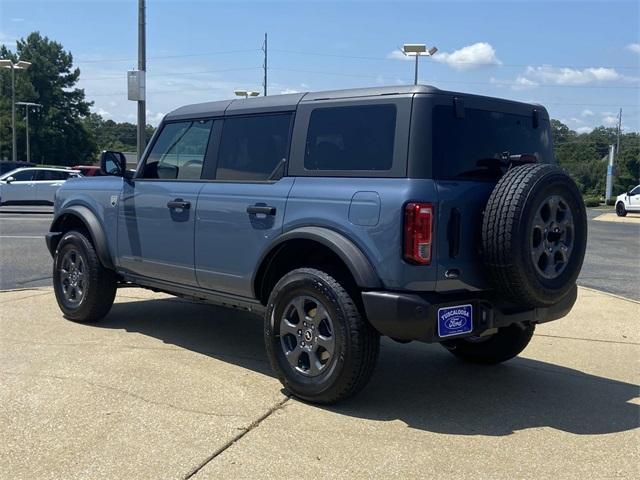 Photo of 2025 Azure Blue Ford Bronco