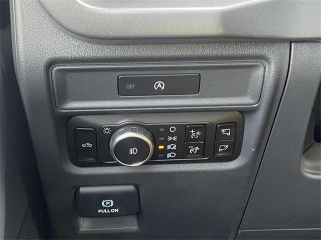 Photo of 2025 Oxford White Ford F-150