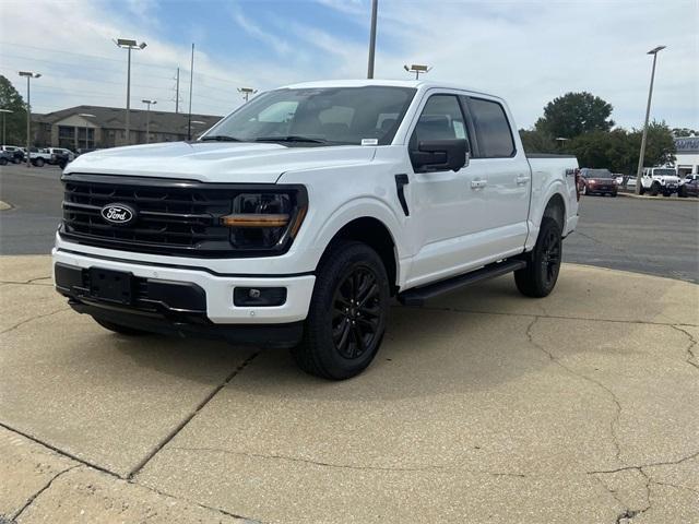 Photo of 2025 Oxford White Ford F-150