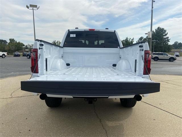 Photo of 2025 Oxford White Ford F-150
