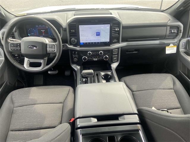 Photo of 2025 Oxford White Ford F-150