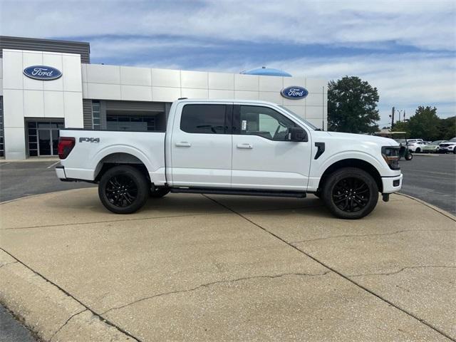 Photo of 2025 Oxford White Ford F-150