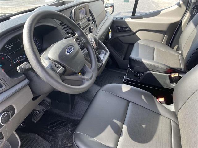 Photo of 2025 Oxford White Ford Transit-250