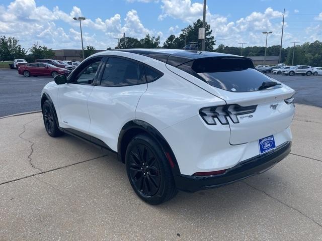 Photo of 2025 White Metallic Ford Mustang Mach-E