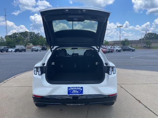 Photo of 2025 White Metallic Ford Mustang Mach-E