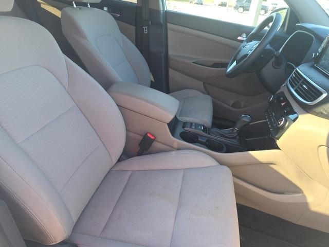 Photo of 2021 Winter White Hyundai TUCSON