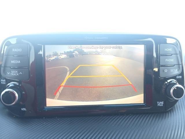 Photo of 2021 Winter White Hyundai TUCSON