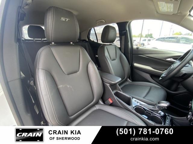 Photo of 2024 Summit White Buick Encore GX