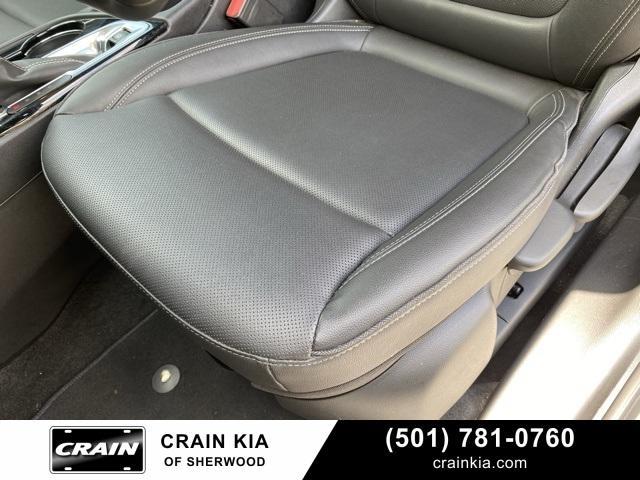 Photo of 2024 Summit White Buick Encore GX