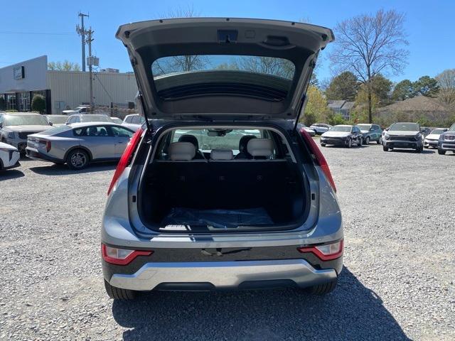 Photo of 2025 Steel Gray Kia Niro