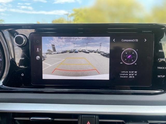 Photo of 2022 Glacial White Pearl Kia K5