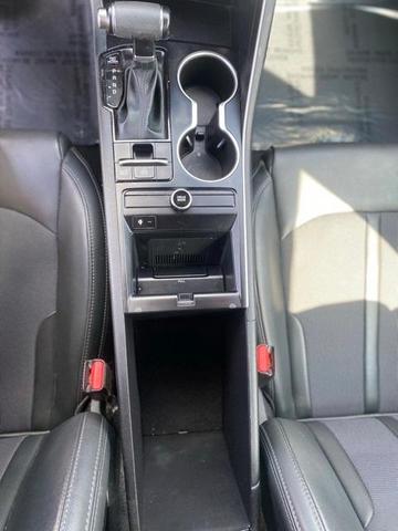 Photo of 2022 Glacial White Pearl Kia K5
