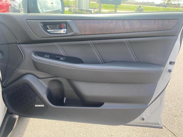 Photo of 2019 Crystal White Pearl Subaru Outback