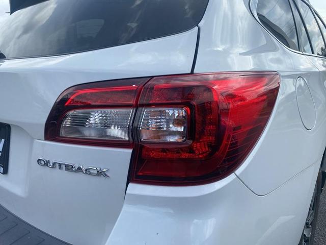 Photo of 2019 Crystal White Pearl Subaru Outback