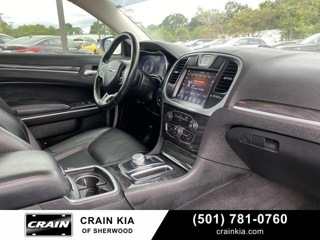 Photo of 2019 Velvet Red Pearlcoat Chrysler 300