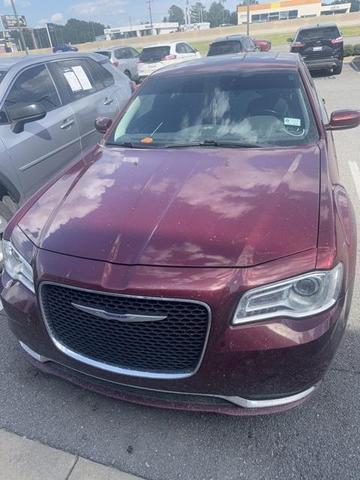 2019 Chrysler 300