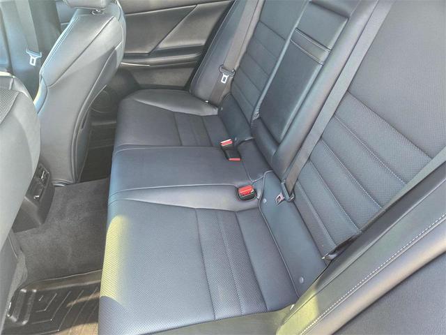 Photo of 2018 Black Lexus IS 350