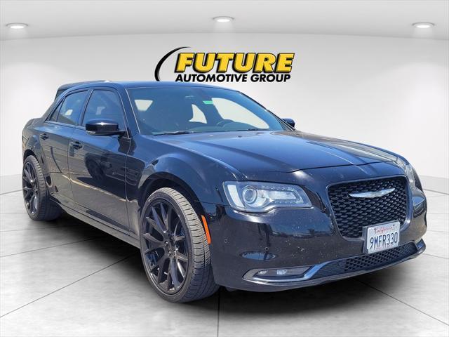 2016 Chrysler 300