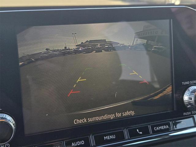Photo of 2022 Mercury Gray Metallic Mitsubishi Outlander