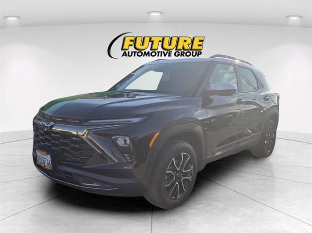 Photo of 2025 Mosaic Black Metallic Chevrolet Trailblazer
