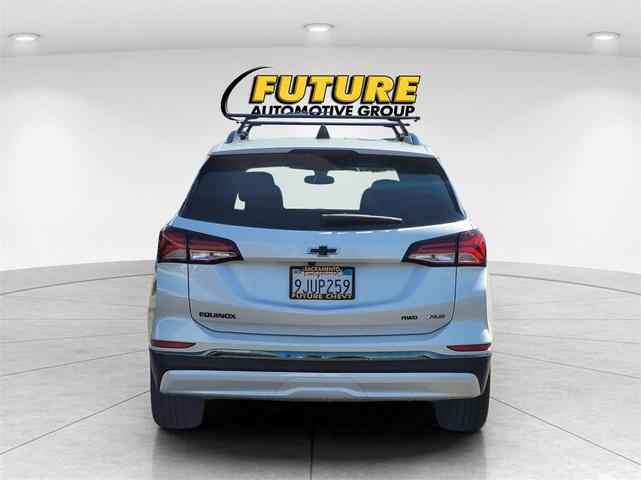 Photo of 2023 Iridescent Pearl Tricoat Chevrolet Equinox