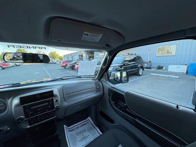 Photo of 2008 Blue Ford Ranger