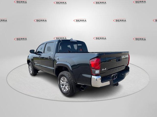 Photo of 2018 Black Toyota Tacoma