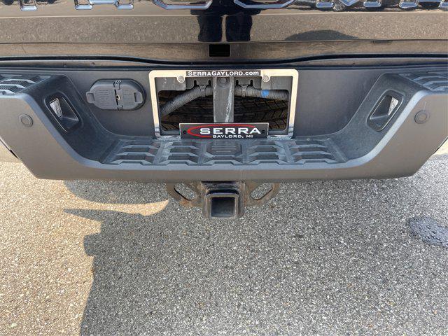 Photo of 2018 Black Toyota Tacoma