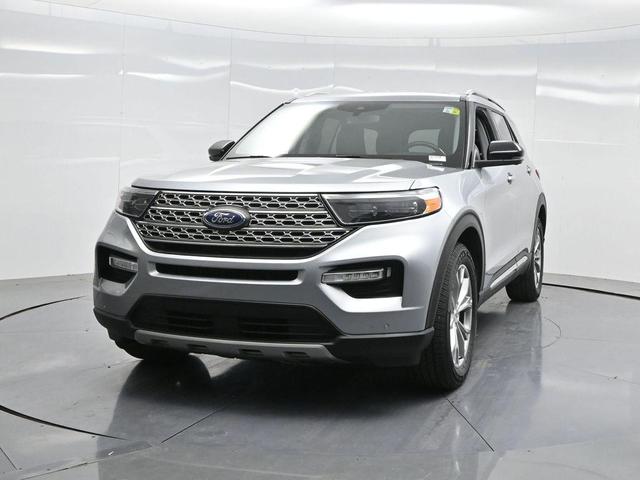 Photo of 2023 Silver Metallic Ford Explorer