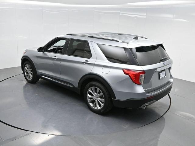 Photo of 2023 Silver Metallic Ford Explorer