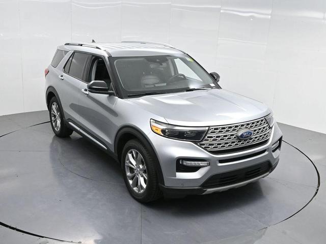 Photo of 2023 Silver Metallic Ford Explorer