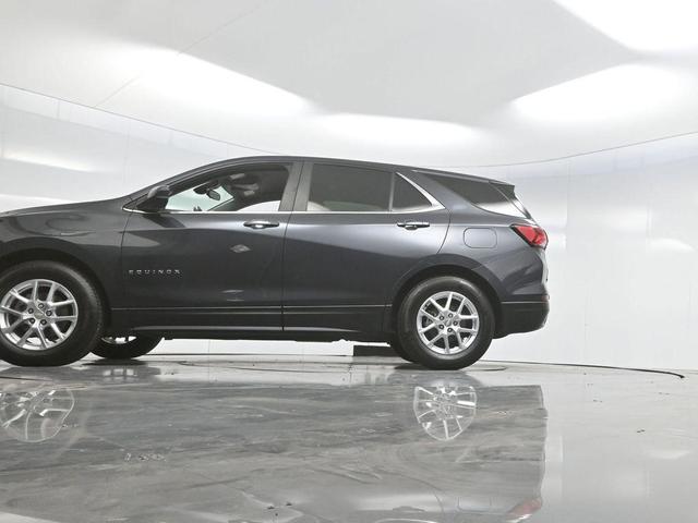 Photo of 2022 Gray Chevrolet Equinox