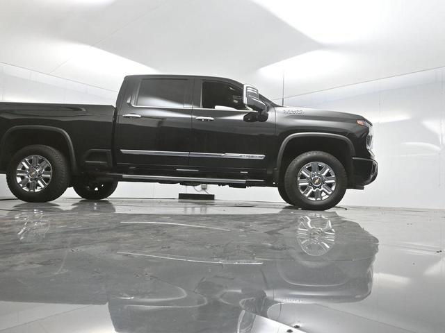 Photo of 2024 Black Chevrolet Silverado 2500