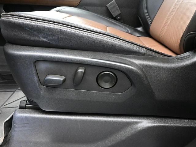 Photo of 2024 Black Chevrolet Silverado 2500