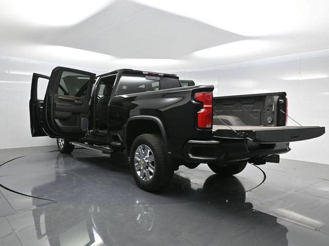 Photo of 2024 Black Chevrolet Silverado 2500