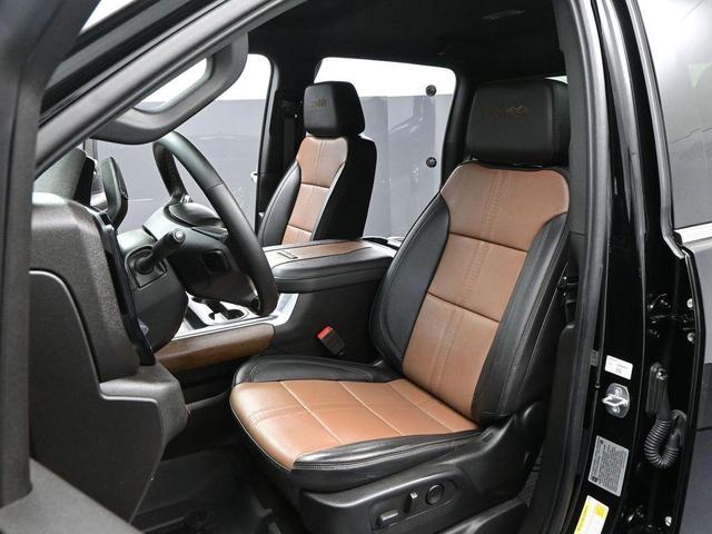 Photo of 2024 Black Chevrolet Silverado 2500