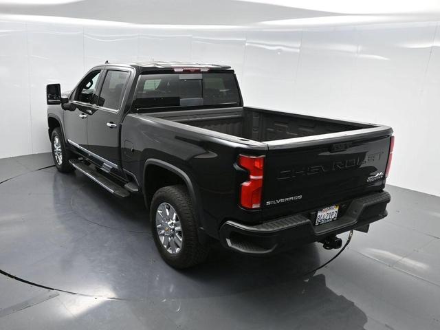 Photo of 2024 Black Chevrolet Silverado 2500