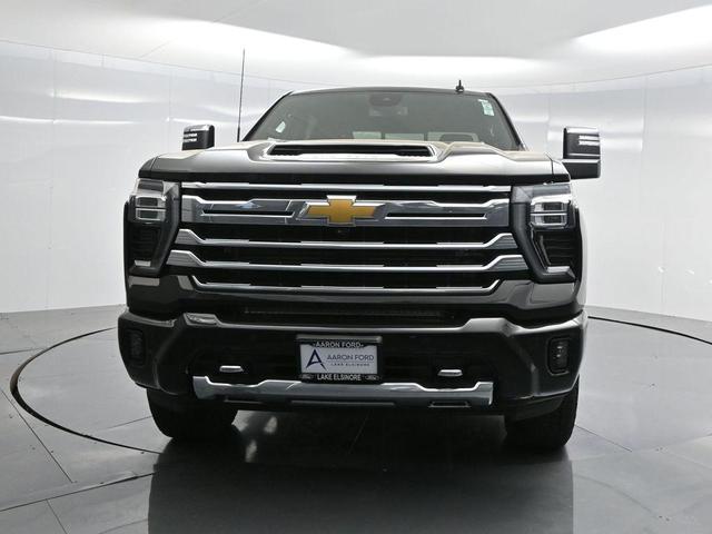 Photo of 2024 Black Chevrolet Silverado 2500