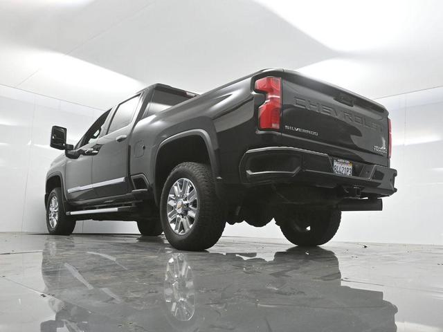 Photo of 2024 Black Chevrolet Silverado 2500