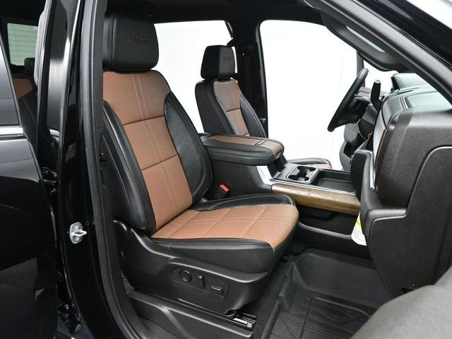 Photo of 2024 Black Chevrolet Silverado 2500